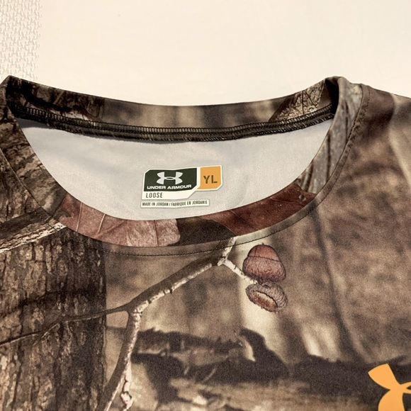 NWT Under Armour youth performance top - Picture 4 of 6